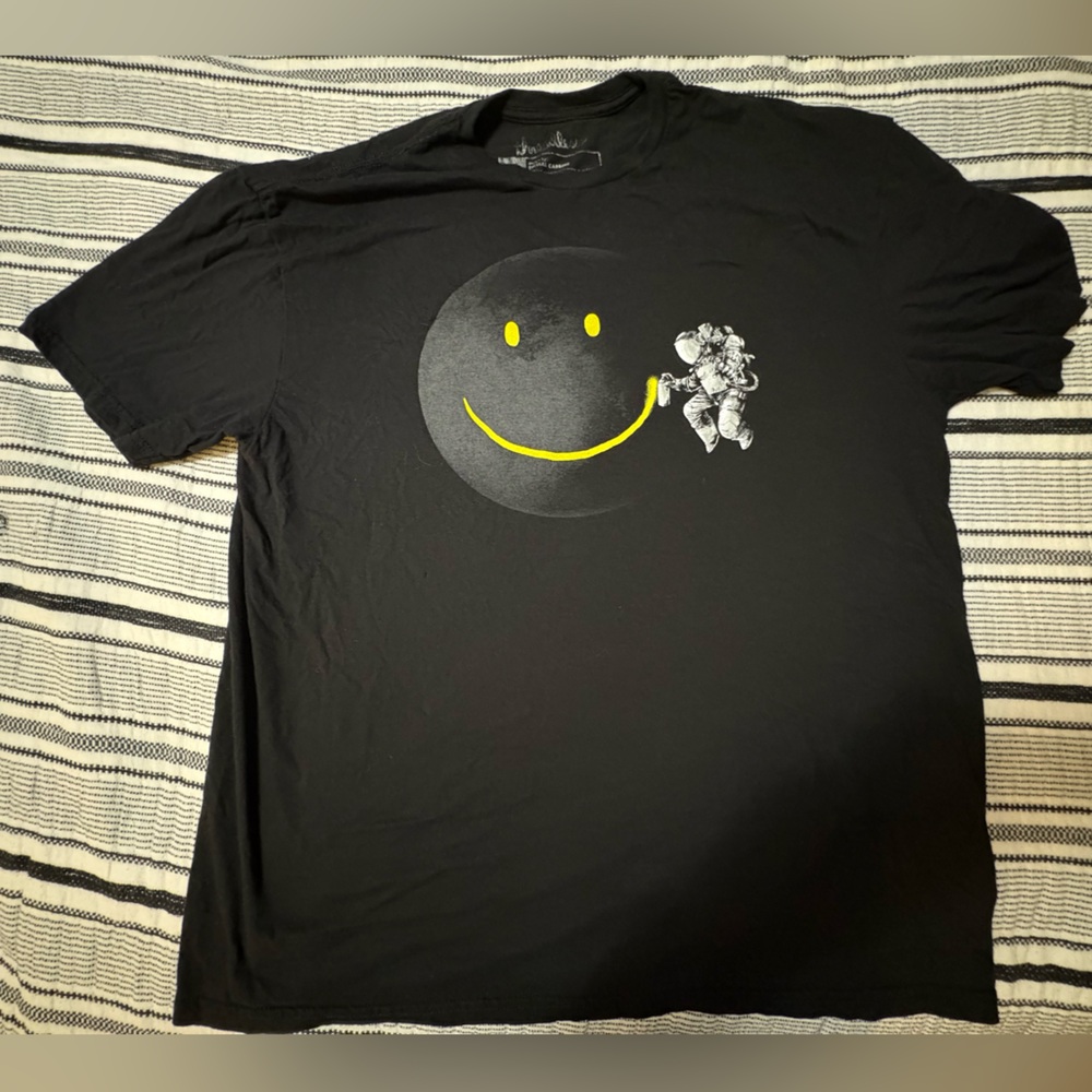 Threadless‎ Astronaut Smiley Graphic T Shirt Black Mens XL